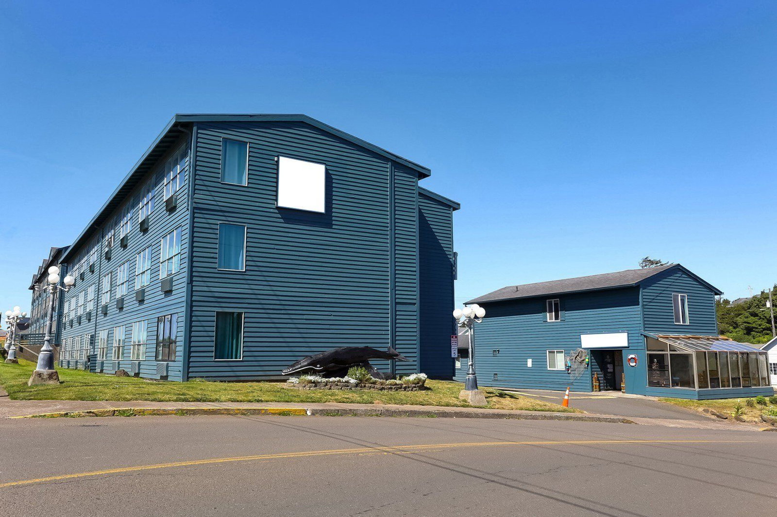 Waves Of Newport - thumb 3