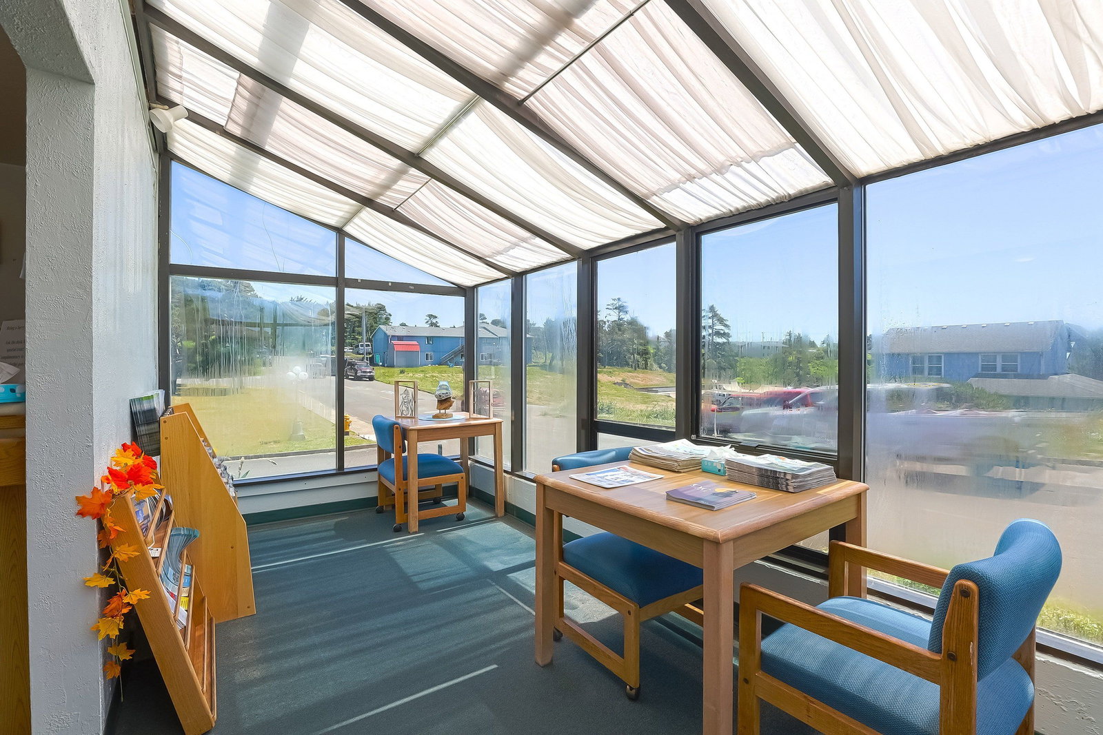 Waves Of Newport - thumb 5