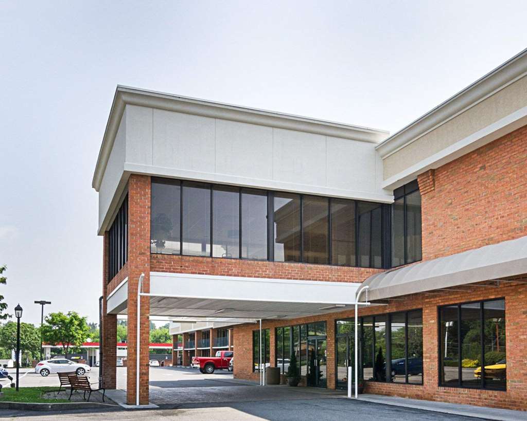 Quality Inn Lewisburg - thumb 1