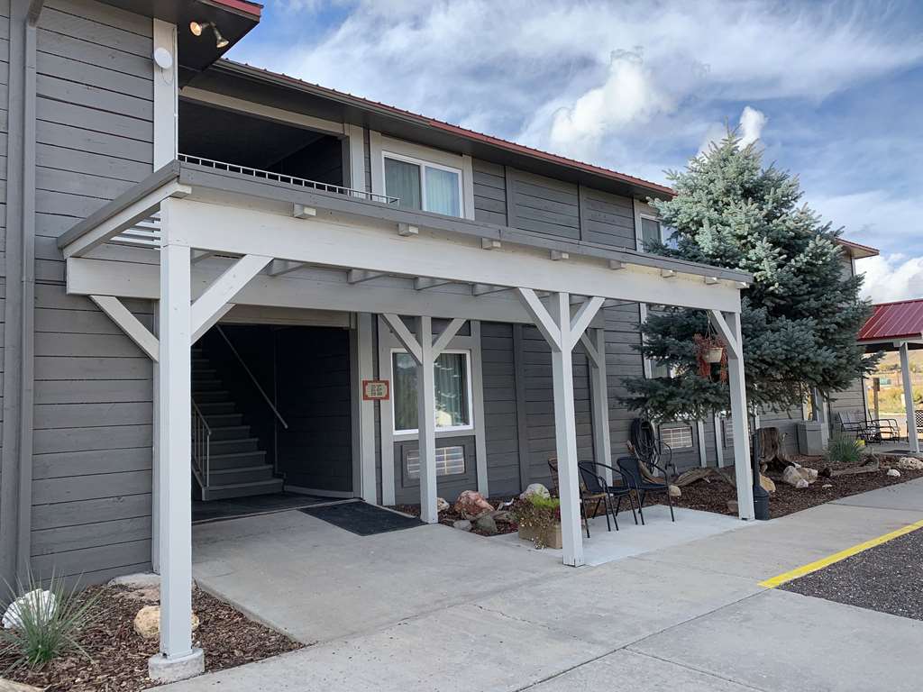 Americas Best Value Inn & Suites - thumb 2