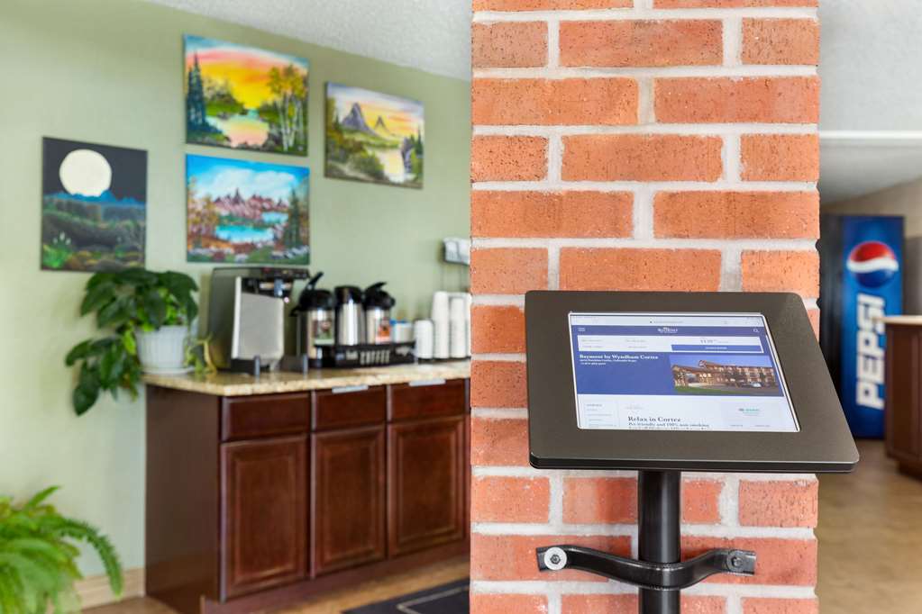 Baymont Inn & Suites Cortez - thumb 16