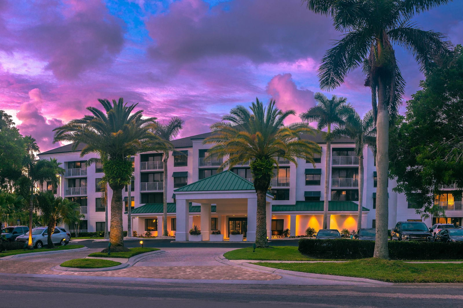 Courtyard By Marriott Naples - thumb 0