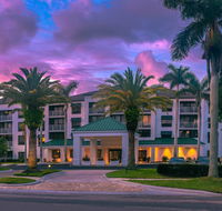 Courtyard by Marriott Naples - Students Accommodation