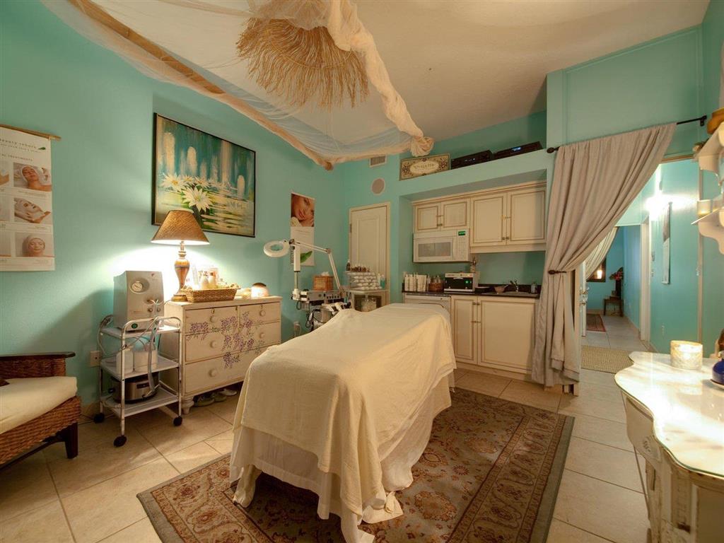 Tahitian Inn Hotel Spa - thumb 9