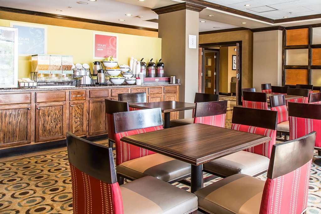 Comfort Inn & Suites - thumb 12