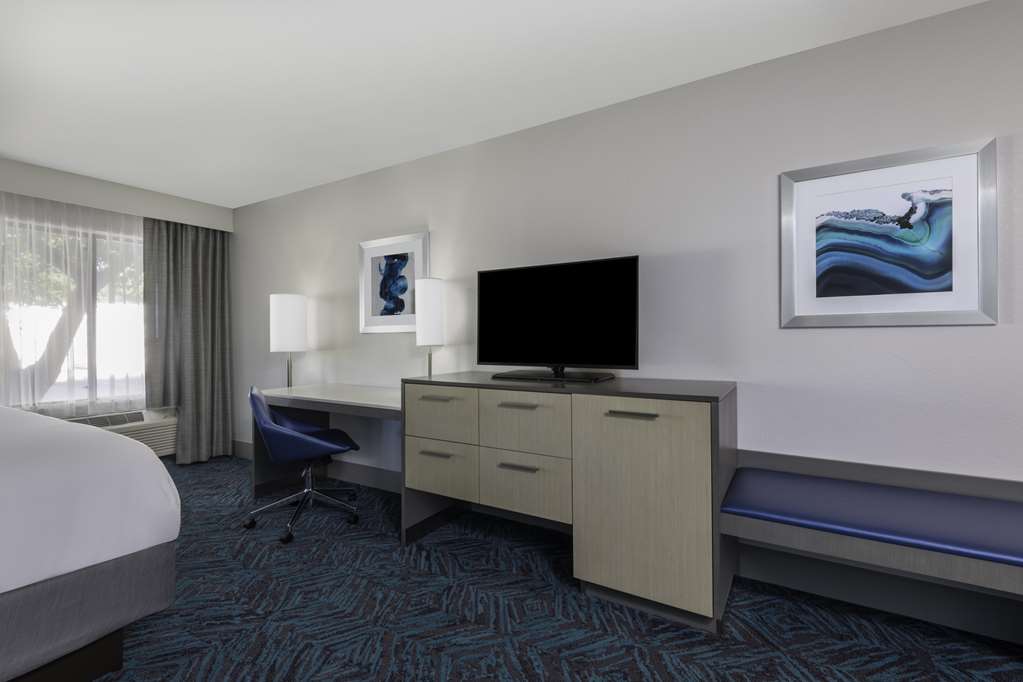 Radisson Hotel Colorado Springs Airport - thumb 11