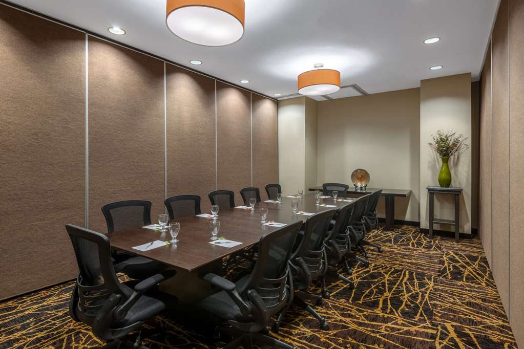 Radisson Hotel Colorado Springs Airport - thumb 16