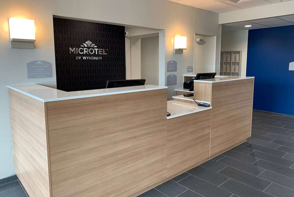 Microtel Inn & Suites By Wyndham - thumb 1