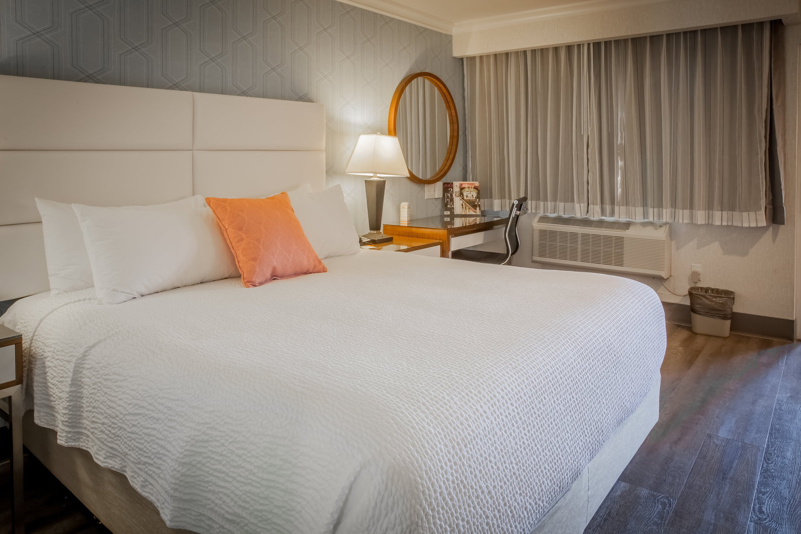 Pasadena Rose And Crown Hotel - thumb 2