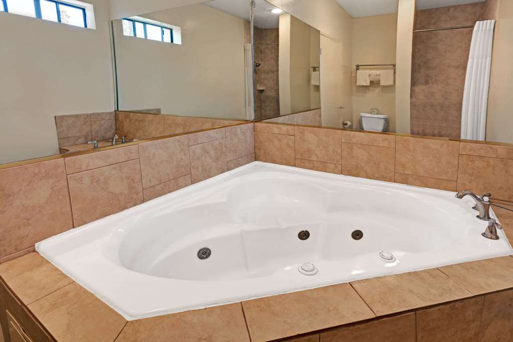 Travelodge Pasadena Central - thumb 11