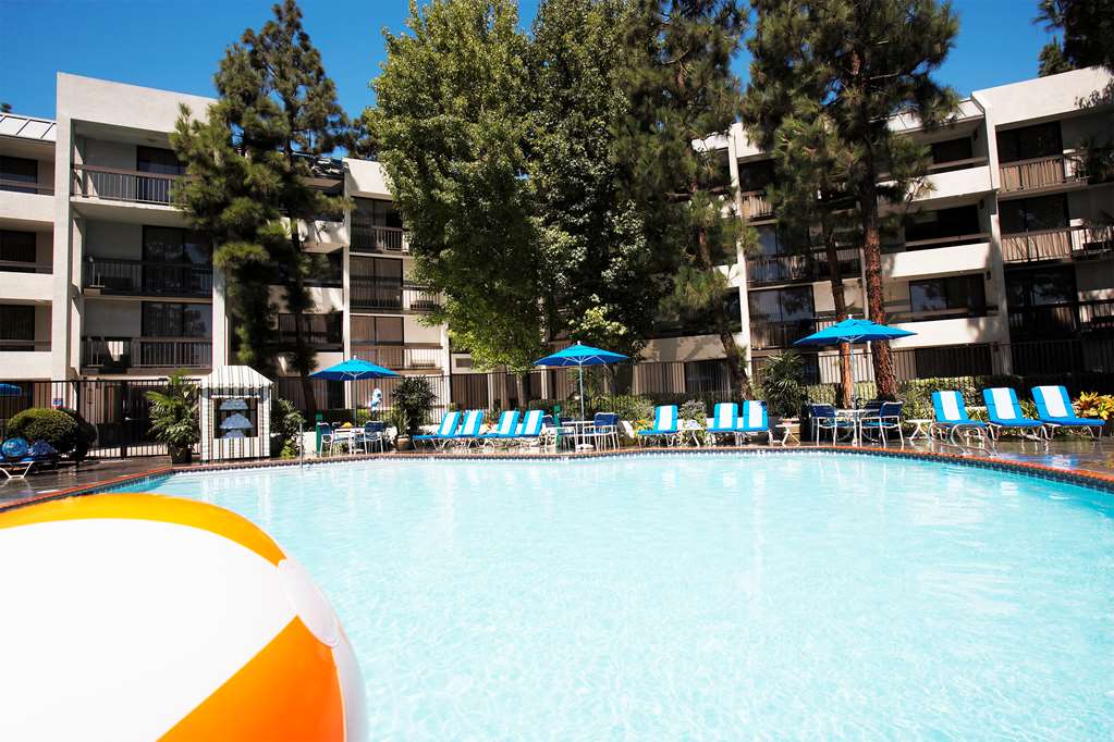 Howard Johnson Anaheim Hotel - thumb 8