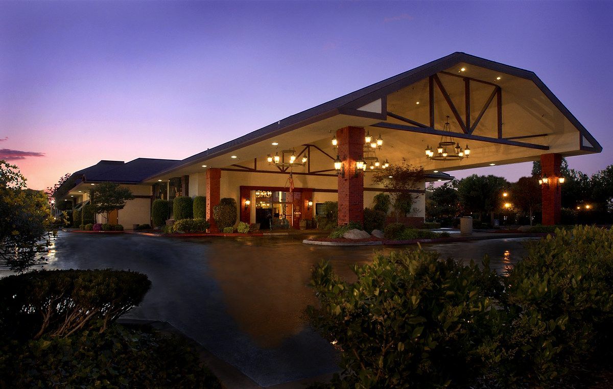 University Square Hotel - thumb 0