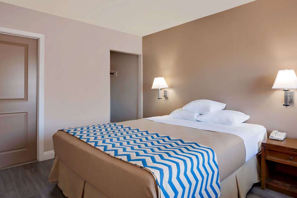 Travelodge Eureka - thumb 6