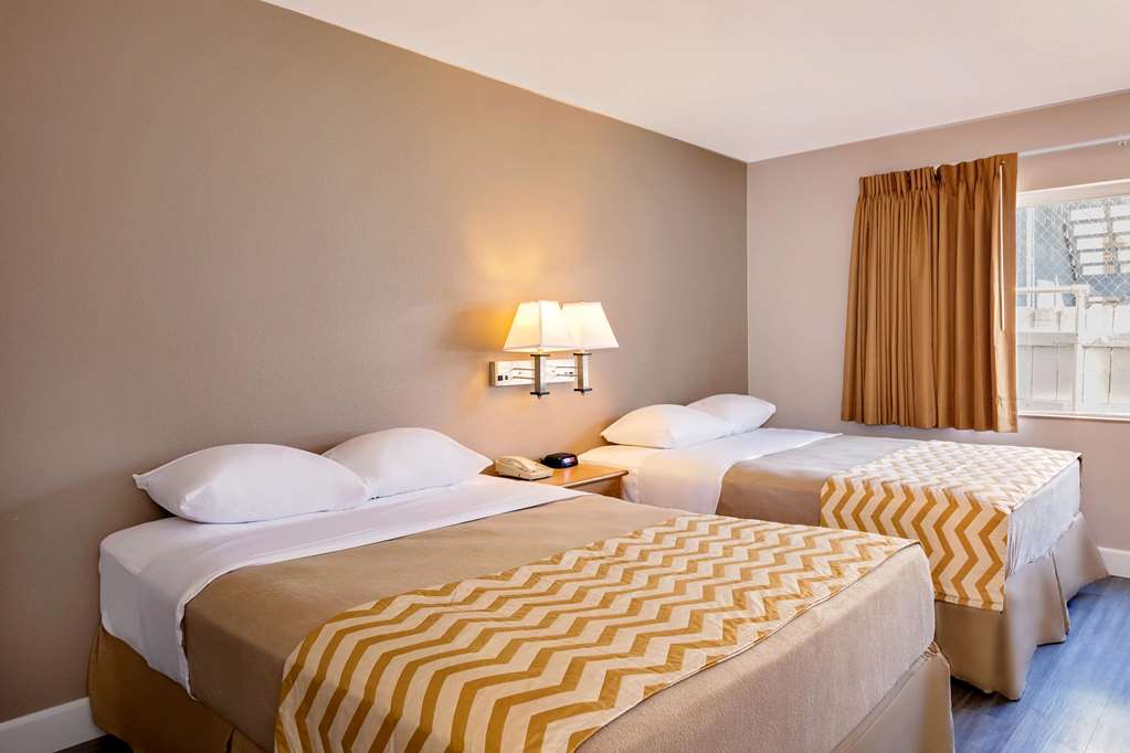 Travelodge Eureka - thumb 7