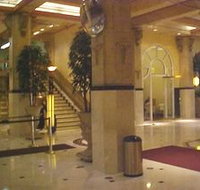 Stay On Main Hotel - USA Accommodation