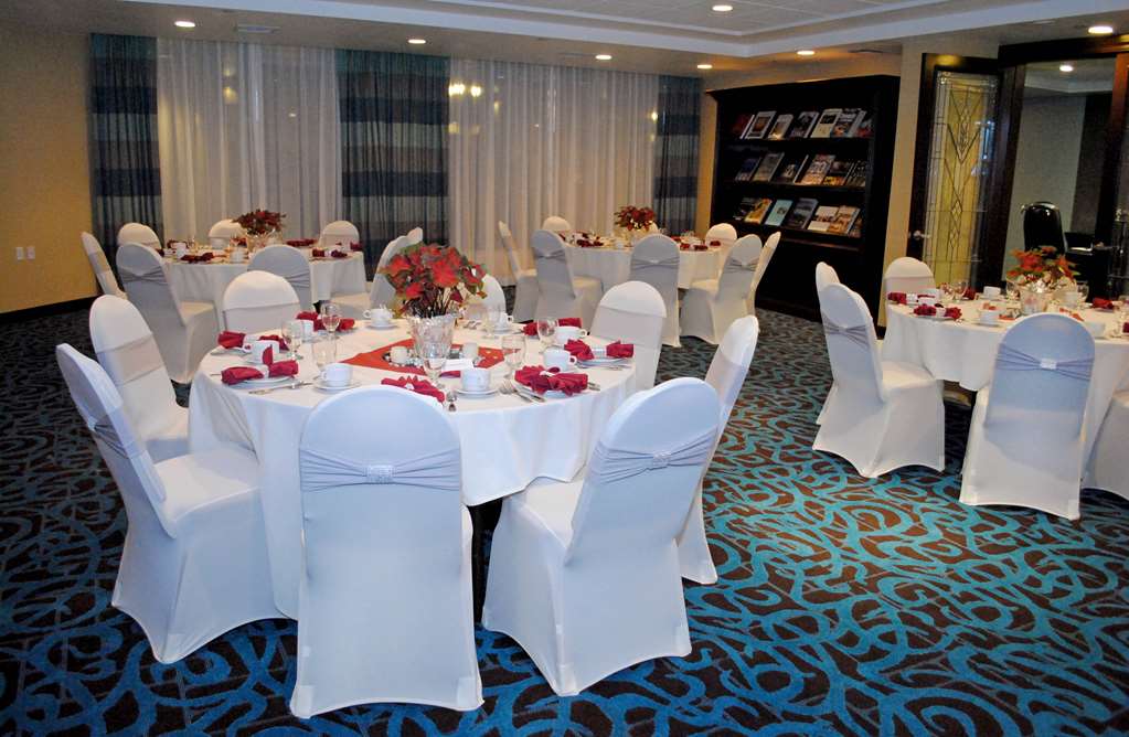 Radisson Hotel Chatsworth - thumb 10