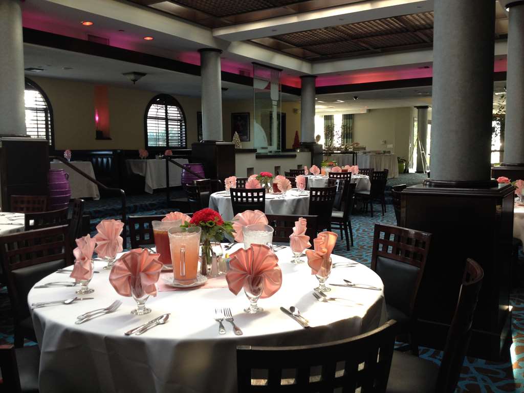 Radisson Hotel Chatsworth - thumb 15