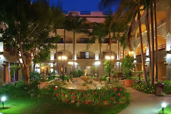 Radisson Hotel Chatsworth - thumb 16