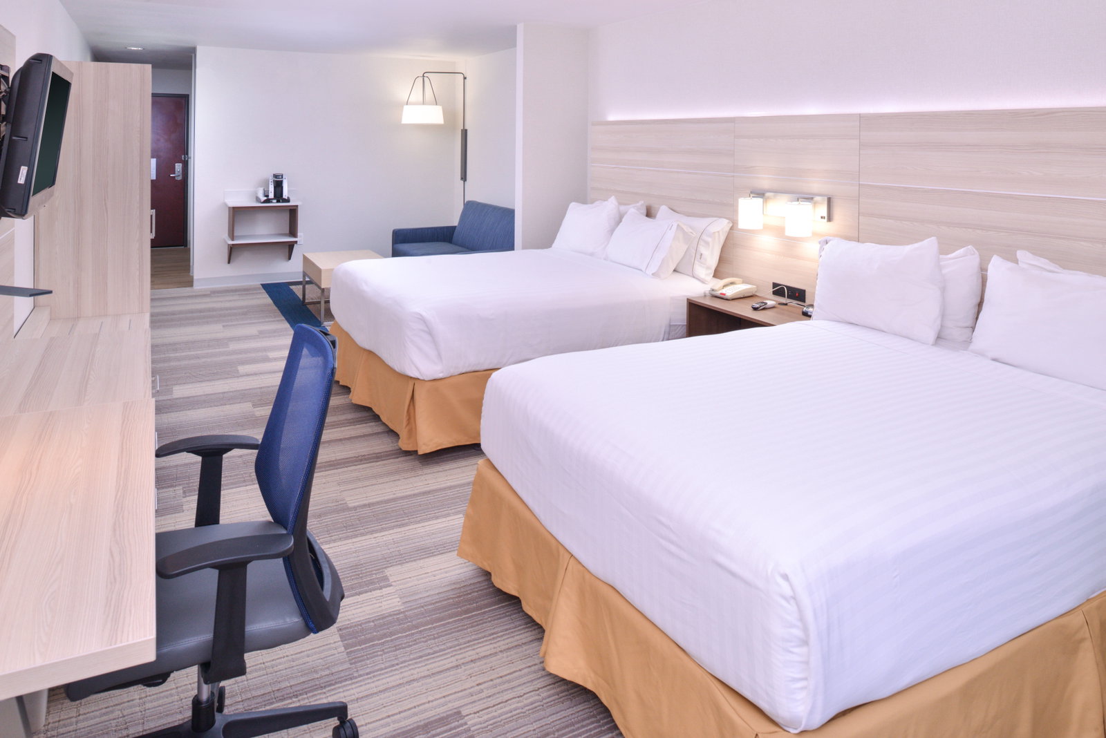Holiday Inn Express Hotel & Suites - thumb 13