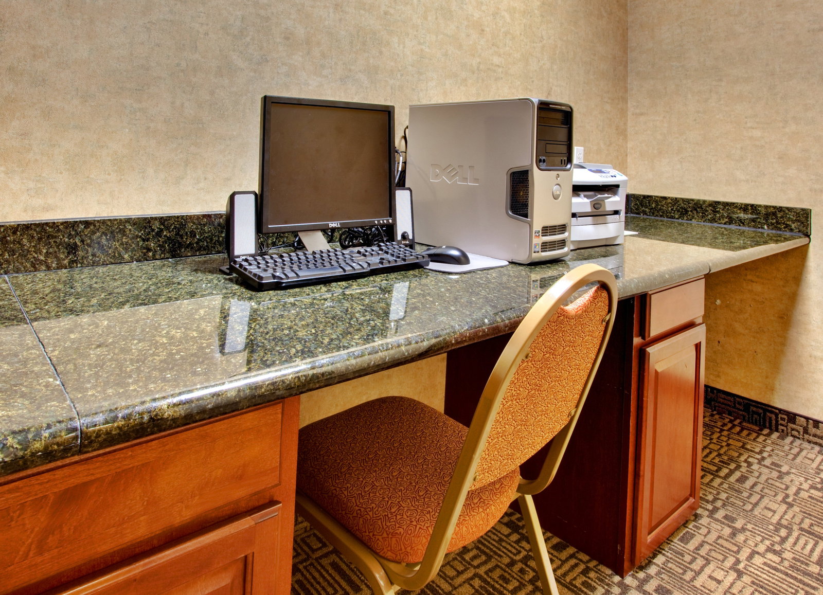 Holiday Inn Express Hotel & Suites - thumb 17