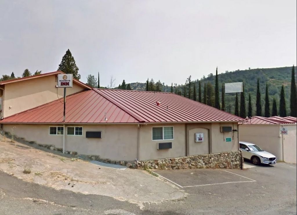 Yosemite Inn - thumb 0