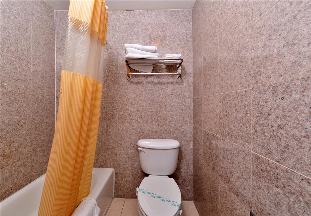 Americas Best Value Inn Pasadena - thumb 11