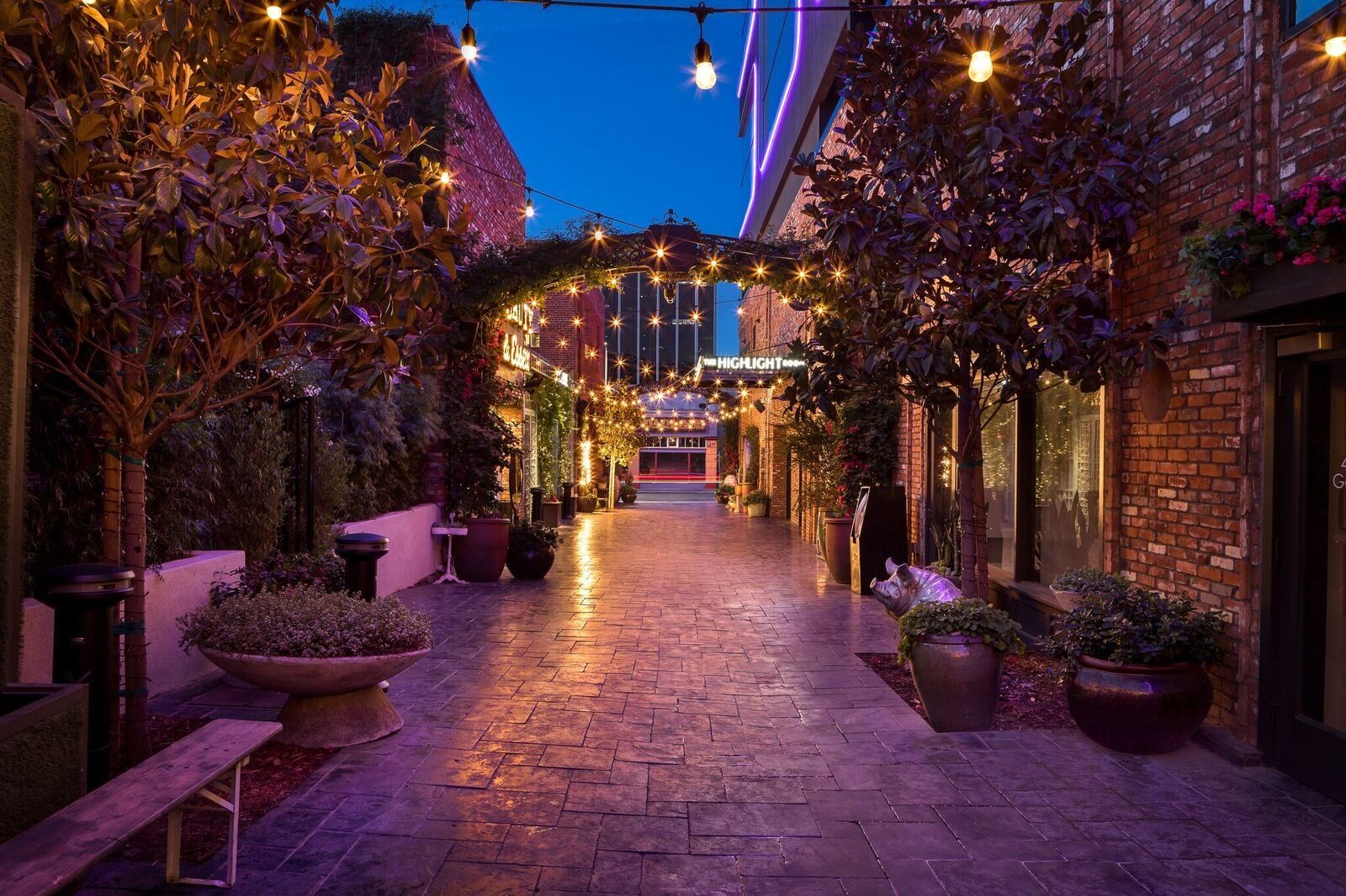Dream Hollywood Hotel - thumb 1