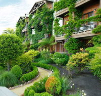 Napa River Inn - Students Accommodation