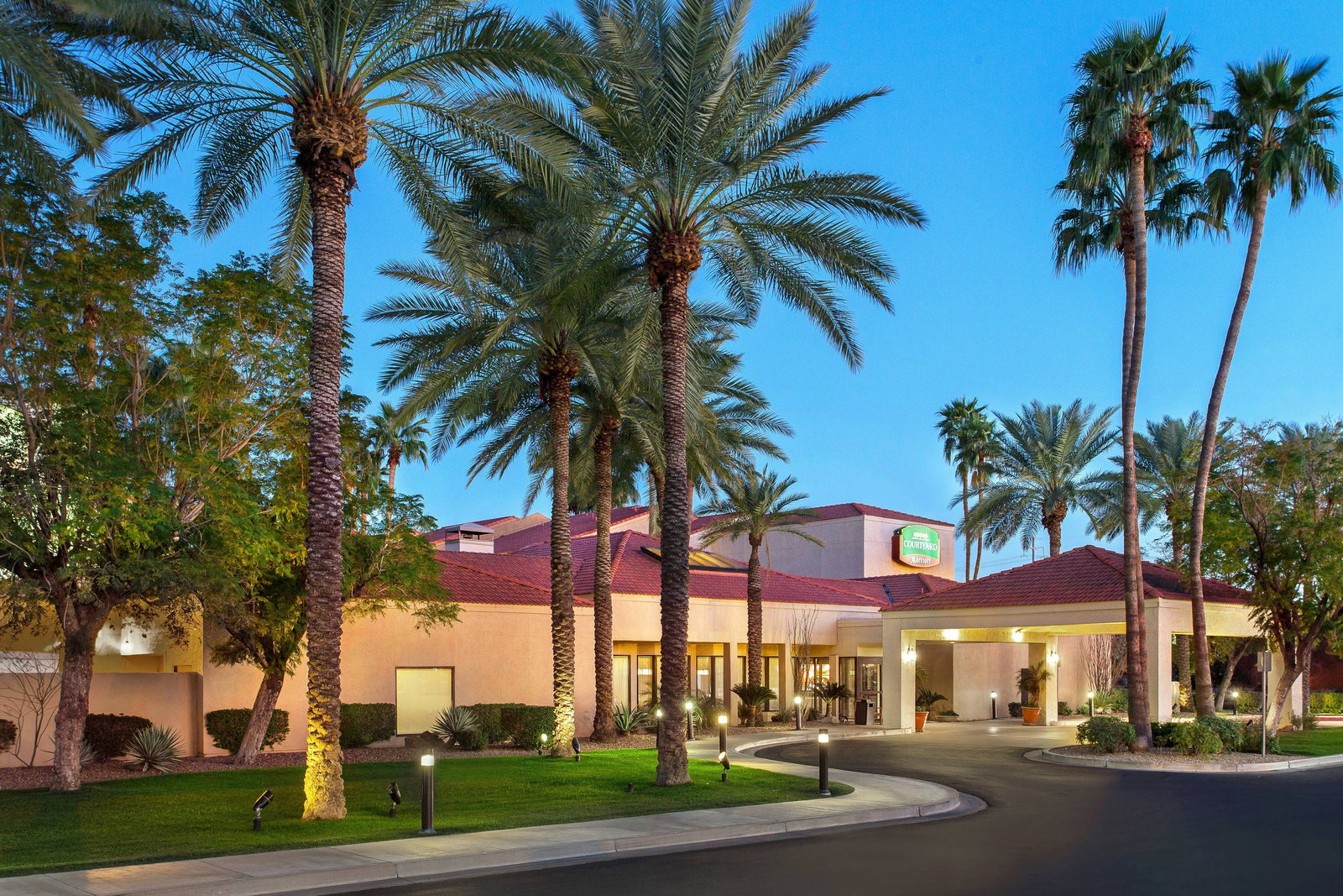 Courtyard By Marriott Phoenix North - thumb 2