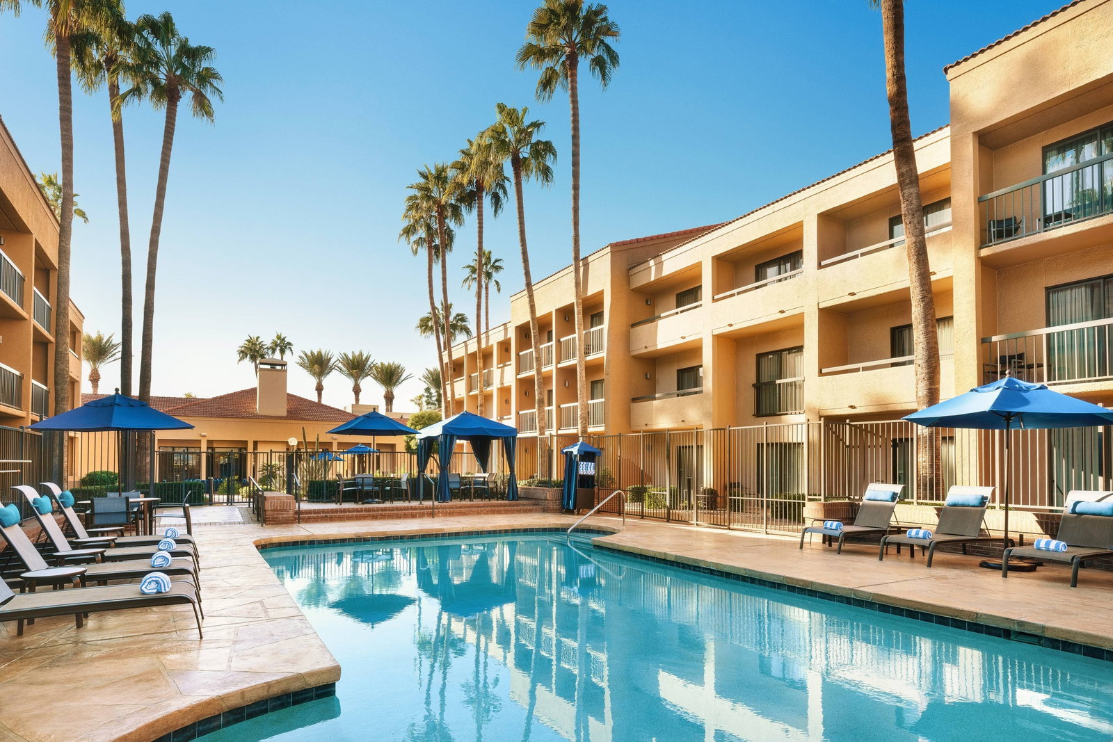 Courtyard By Marriott Phoenix North - thumb 14