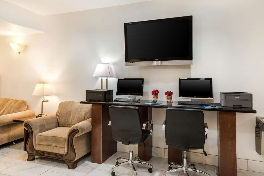 MainStay Suites - thumb 16