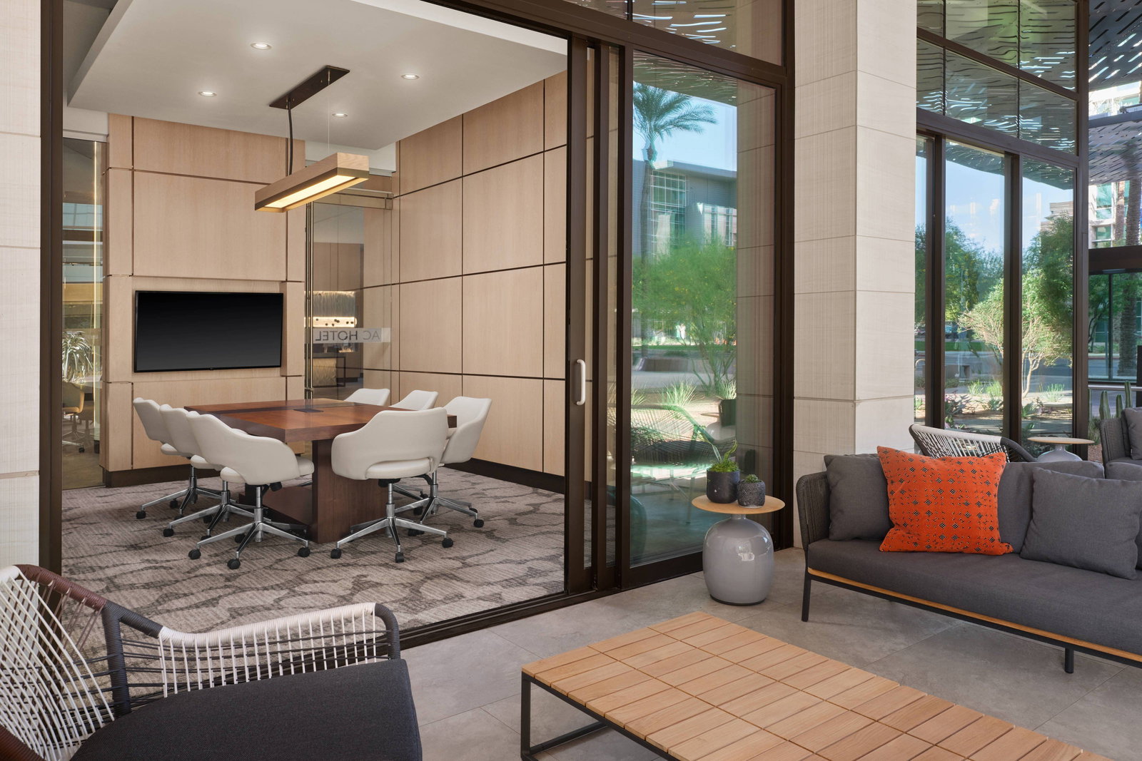 AC Hotel By Marriott Phoenix Downtown - thumb 4