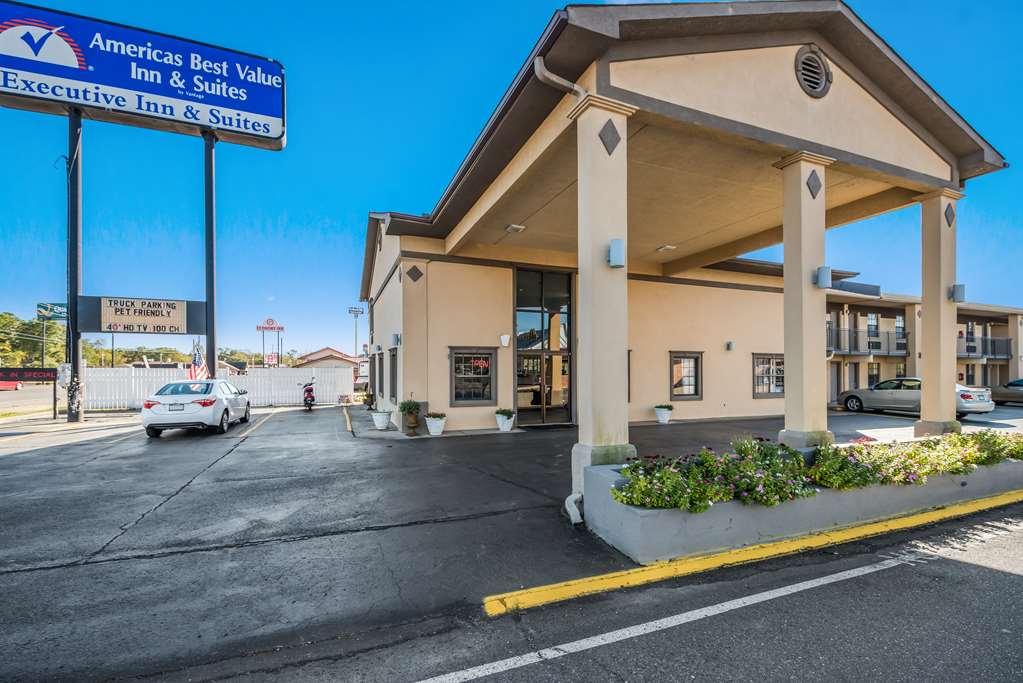 Americas Best Value Inn - thumb 6