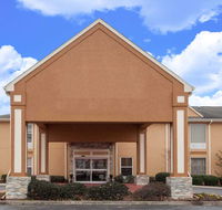 Quality Inn  Suites 1-40 East - Tourism Bookings