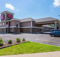 Econo Lodge Inn  Suites - Tourism Bookings