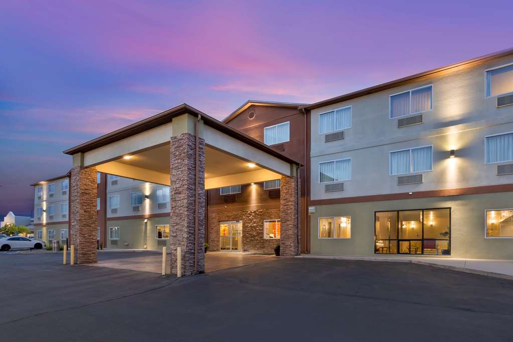 Best Western Plus The Four Corners Inn - thumb 0
