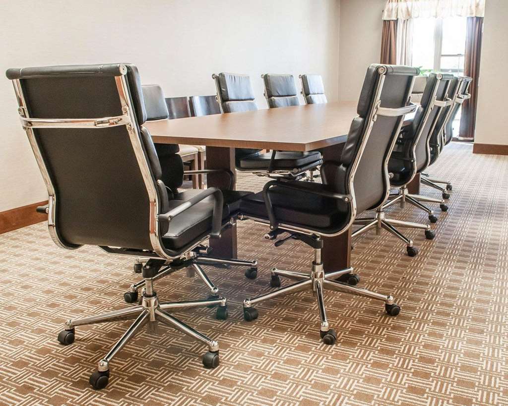 Comfort Suites - thumb 8