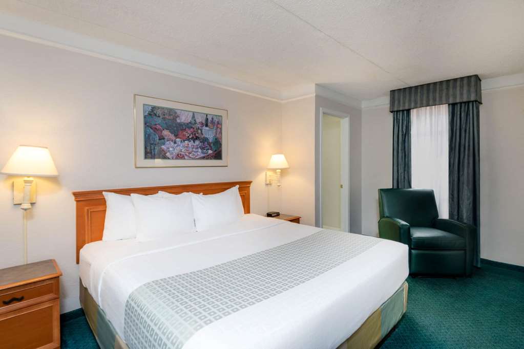 La Quinta Inn Farmington - thumb 11