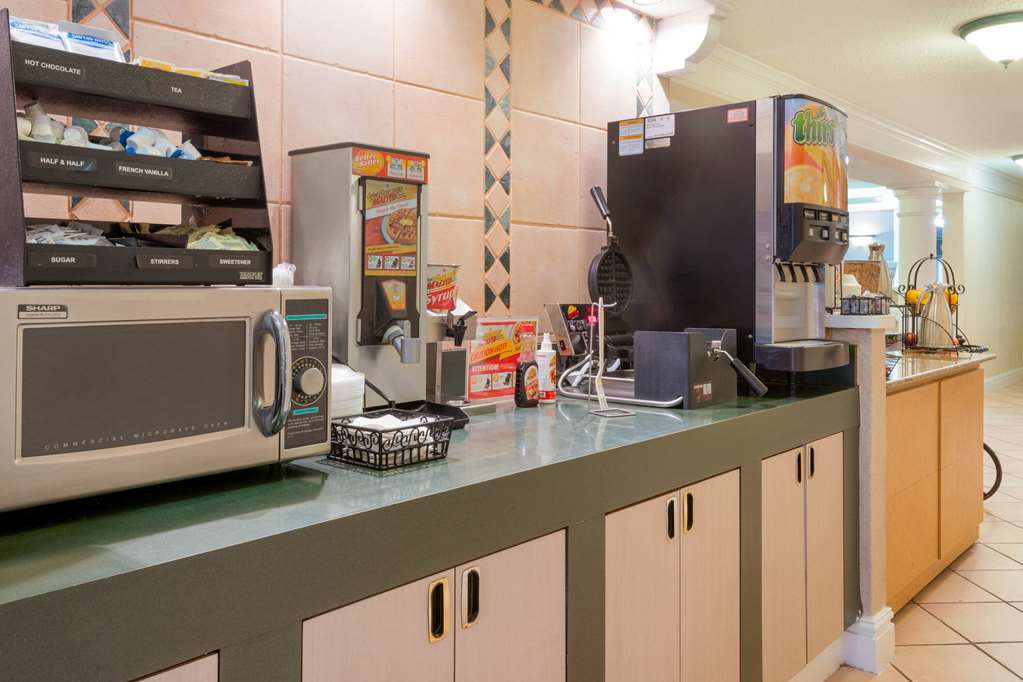 La Quinta Inn Farmington - thumb 14