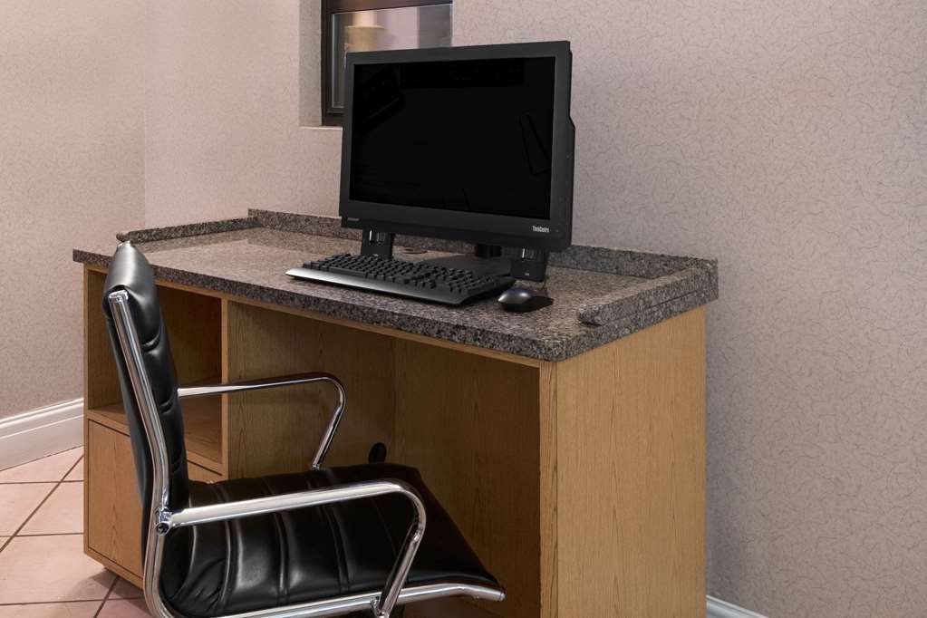 La Quinta Inn Farmington - thumb 17