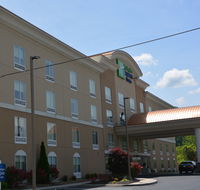 Holiday Inn Express Suites Caryville - Tourism Bookings