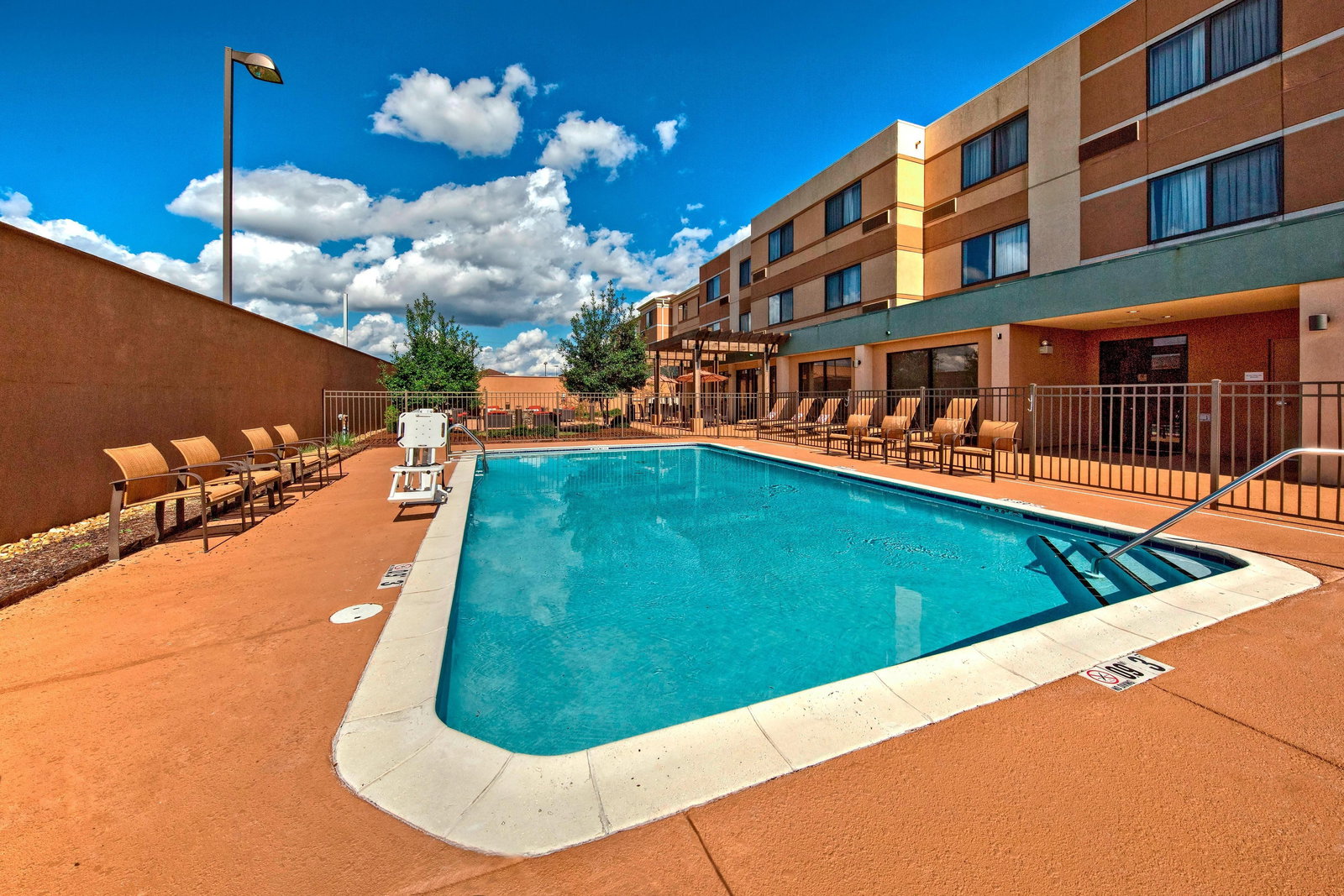 Courtyard By Marriott Alexandria - thumb 14