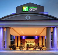 Holiday Inn Express Natchez South - Students Accommodation