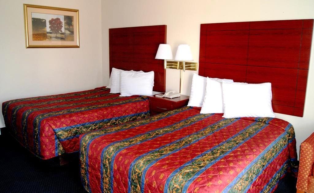 Red Carpet Inn - thumb 7