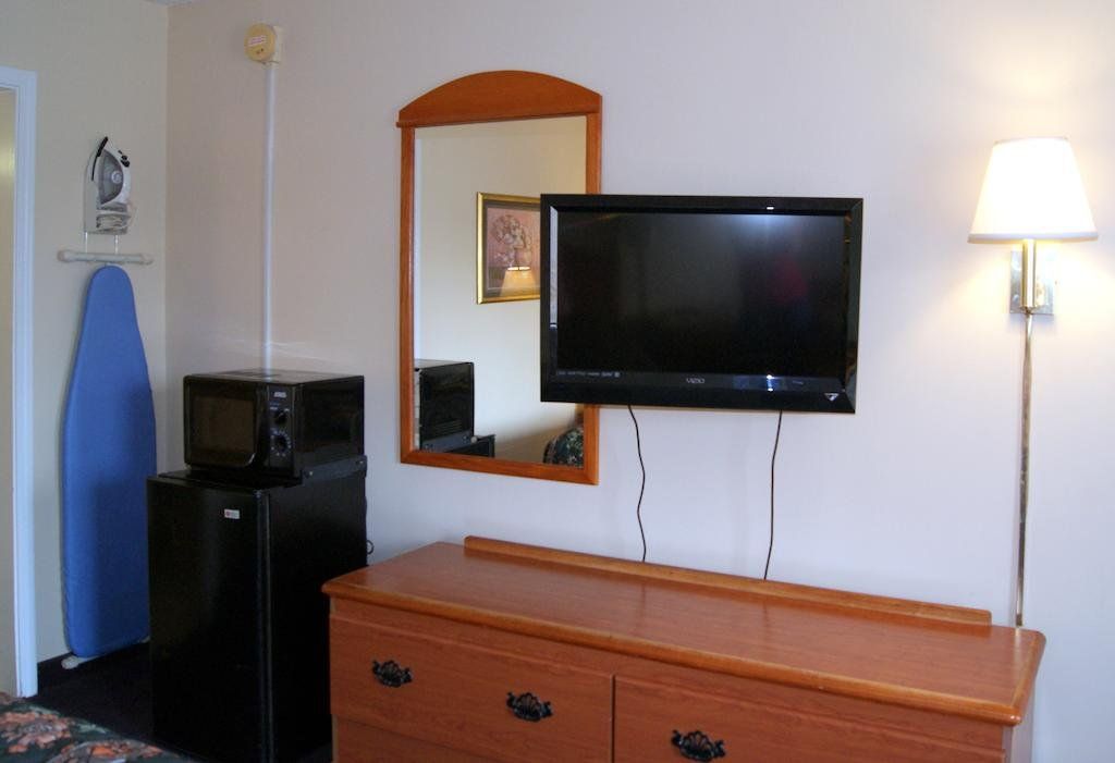 Red Carpet Inn - thumb 15