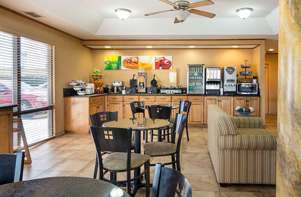 Quality Inn - thumb 11