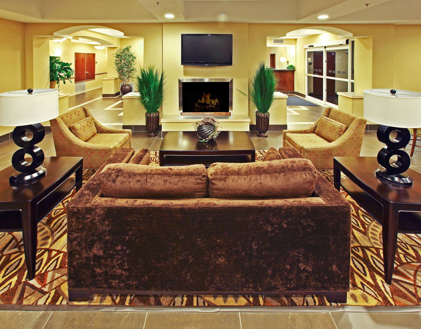 Holiday Inn Express Hotel & Suites - thumb 3