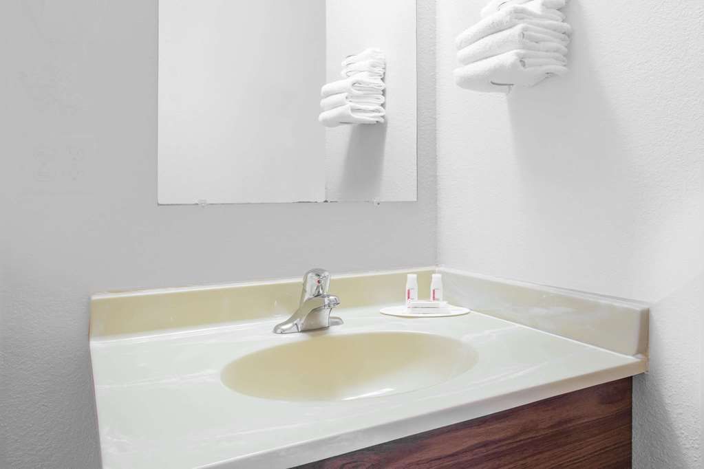 Super 8 Havre - thumb 5