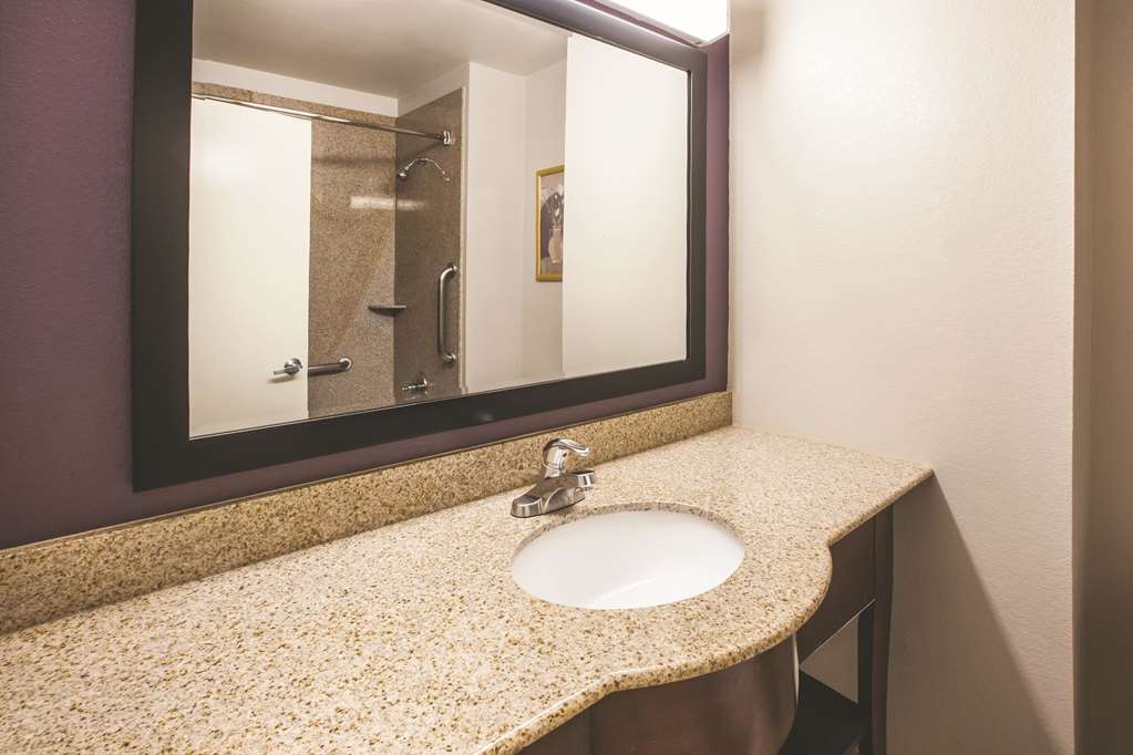 La Quinta Inn Waldorf - thumb 12