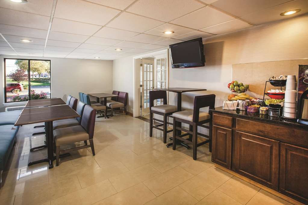 La Quinta Inn Waldorf - thumb 16